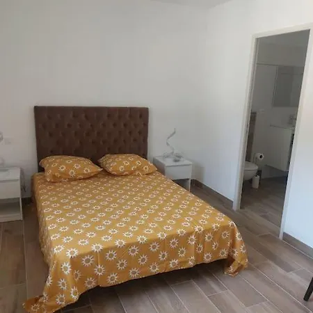 Maison Avec Piscine, A Proximite Des Plages Порто-Веккьо
