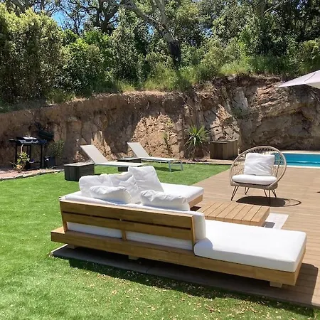 Maison Avec Piscine, A Proximite Des Plages 度假居