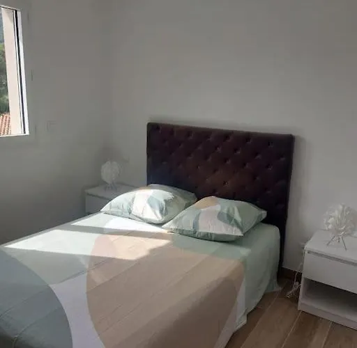 Maison Avec Piscine, à Proximité Des Plages